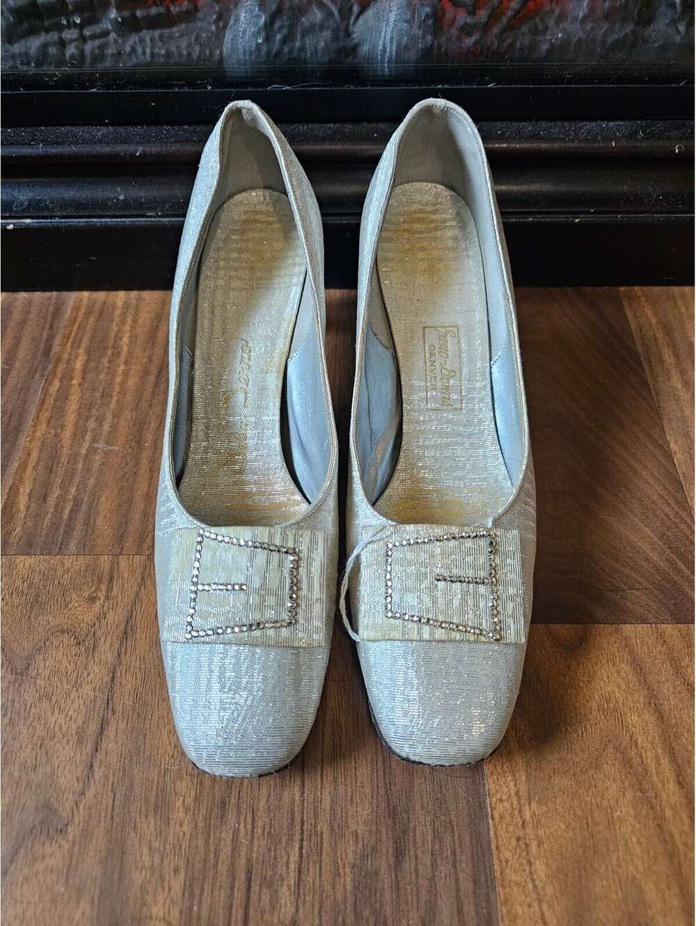 John Jerro Vintage Pumps Women’s 7 Silver Metallic Rhinestone Denver